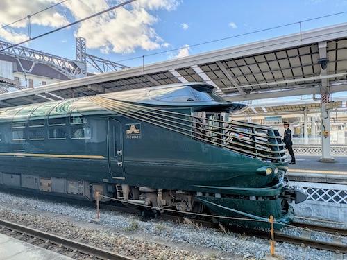 これは倉敷に着いたら丁度そこに居た瑞風